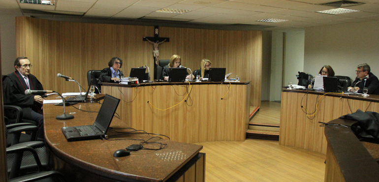 Ex-prefeito de Croatá é condenado a  devolver R$ 259,8 mil aos cofres públicos