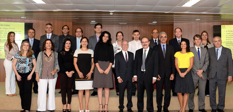 Desembargador Heráclito Vieira participa de encontro com diretores de escolas judiciais do NE