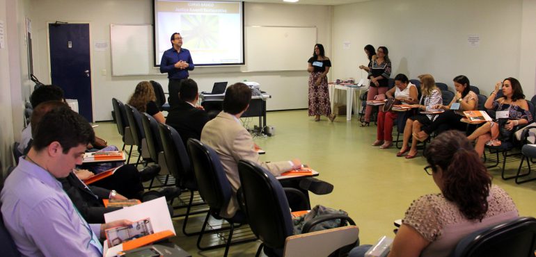 Curso introdutório de Justiça Juvenil Restaurativa é iniciado na Esmec