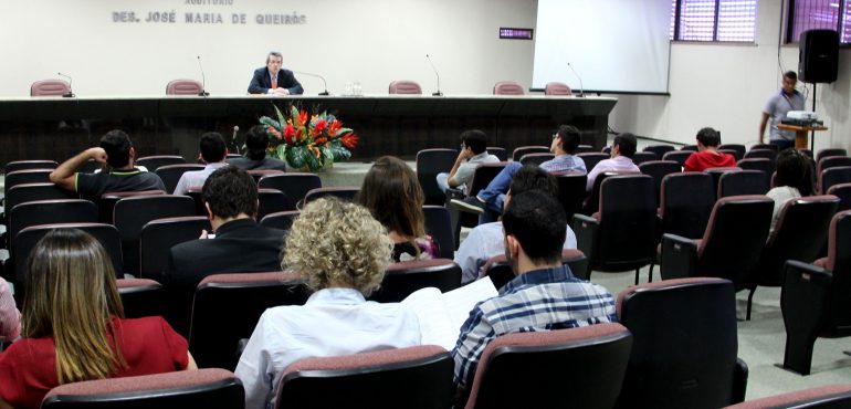 Curso Maria da Penha: Palestra sobre Medidas Protetivas é transmitida ao vivo