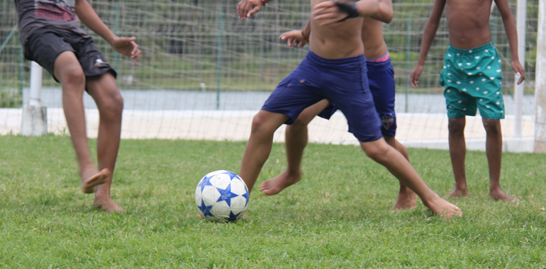 Jovens em situação de acolhimento têm dia de lazer promovido pelo Poder Judiciário