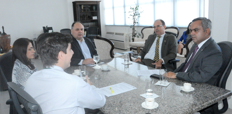 Desembargador se reúne com presidente da OAB para tratar sobre seleção para juiz leigo