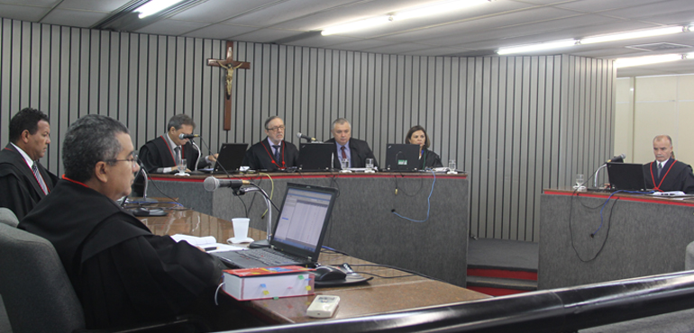 Vereadores de Itarema, acusados de desviar dinheiro público, têm pedidos de liberdade negados