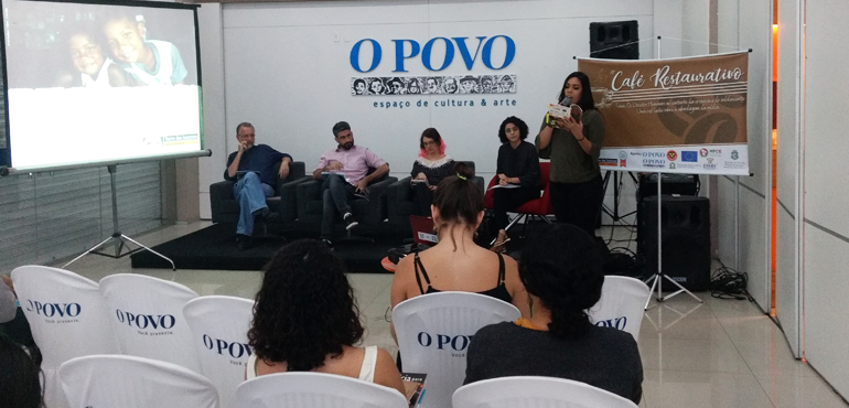 Abordagem da mídia sobre criança e adolescente é tema de debate no XI Café Restaurativo