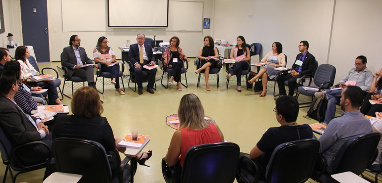 Curso na Esmec destaca importância do enfoque restaurativo na solução de conflitos