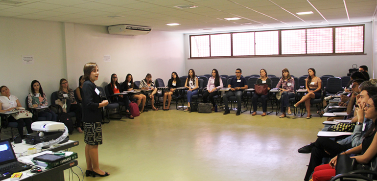 Iniciadas na Esmec as aulas do curso de Mediação para alunos do programa Universitário Voluntário
