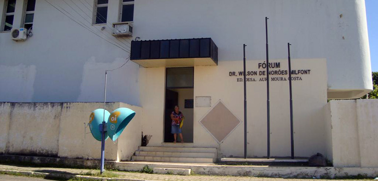 Comarca de Várzea Alegre determina medidas para participação de jovens em festa de padroeiro