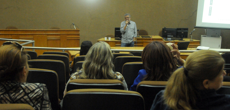 Servidores do Fórum participam de palestra sobre planejamento financeiro para aposentadoria