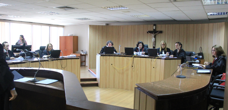 Coelce e Município devem indenizar em R$ 500 mil advogado que ficou tetraplégico após acidente