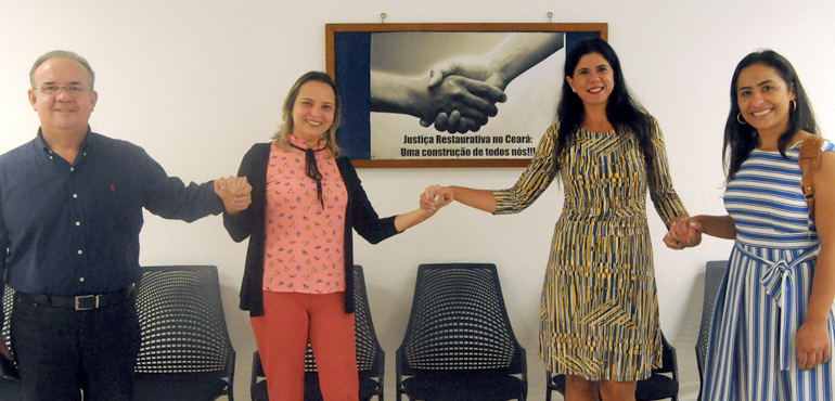 Juíza do Rio de Janeiro conhece Núcleo de Justiça Restaurativa no Fórum Clóvis Beviláqua