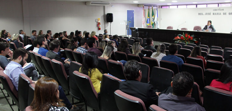 Ciclo de Estudos tem continuidade na Esmec com temática sobre decisões judiciais