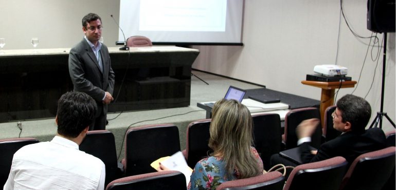 Esmec tem número recorde de monografias apresentadas em um só dia: 21 defesas