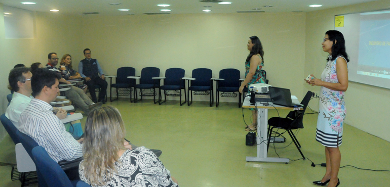 Seção de Capacitação do Fórum realiza encontro de facilitadores