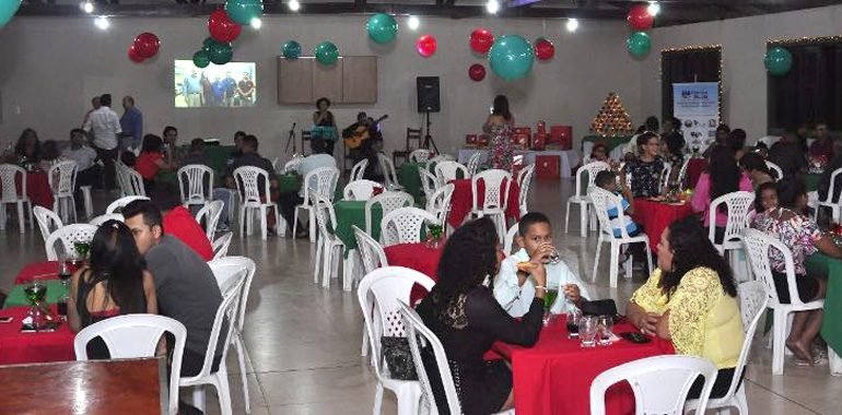 Reeducandos do projeto Fábrica Escola participam de confraternização natalina