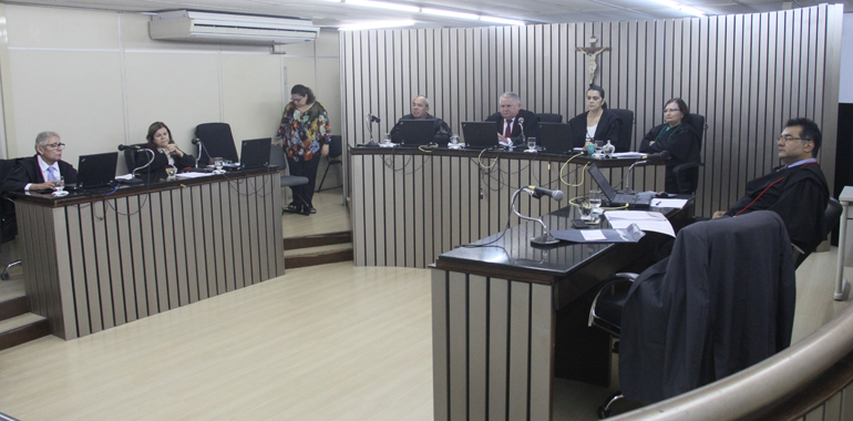 Desembargadores da 2ª Câmara Criminal julgam 39 habeas corpus em sessão extraordinária