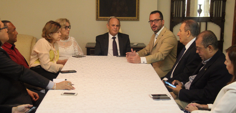 Reunião no TJCE discute transferência de presos de delegacias para presídio
