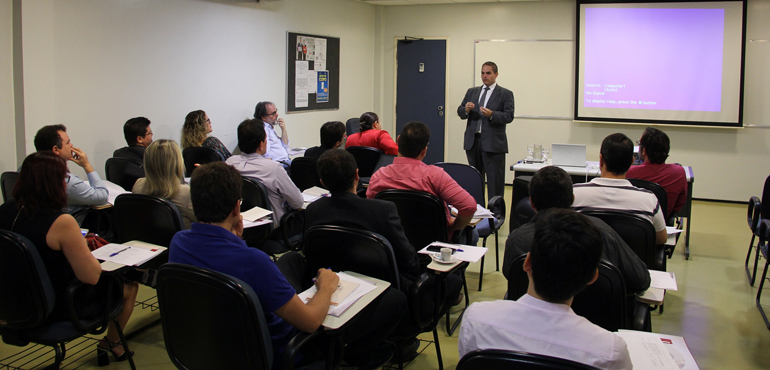 43 juízes cearenses participam do curso Filosofia do Direito, da Escola Nacional da Magistratura