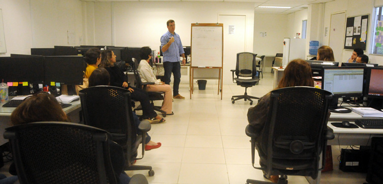 Servidores do Fórum aprendem técnicas para aumentar a concentração e o bem-estar no trabalho