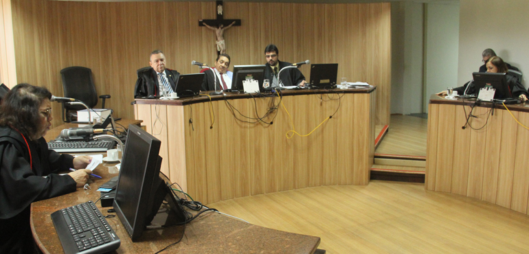 Empresa deve indenizar agricultora que esperou quase um ano para ter energia em residência