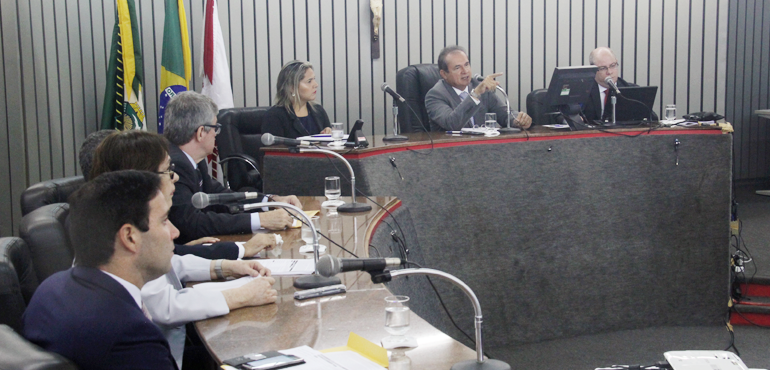 Comissão julga em audiência pública recursos do concurso para juiz substituto do TJCE