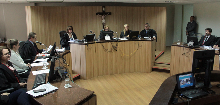 Ex-presidente da Câmara de Paramoti deve pagar multa de R$ 30 mil por improbidade