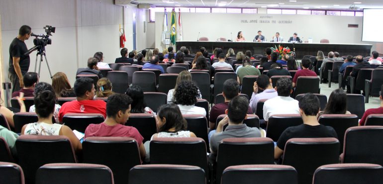 Palestra discute acesso à Justiça e poder do juiz com o novo CPC dentre outros temas