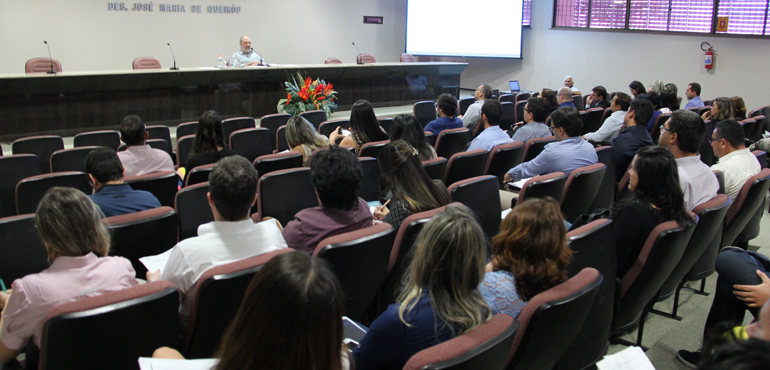 Juízes participam de capacitação sobre sentença no novo CPC