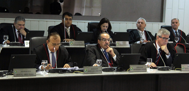 Tribunal de Justiça afasta juiz acusado de violar deveres funcionais