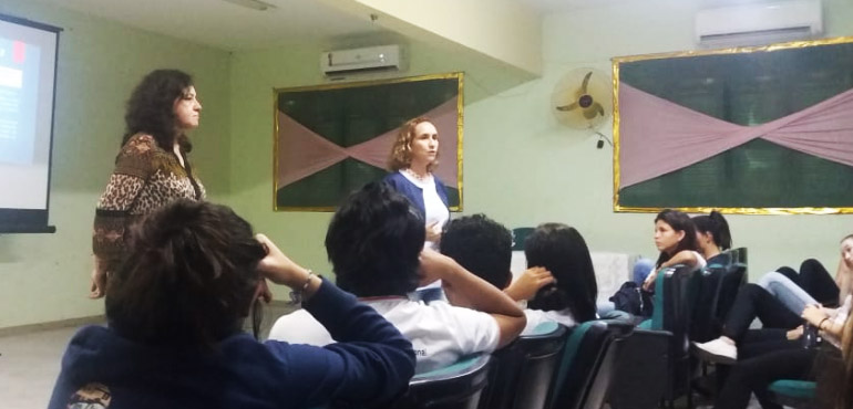 Estudantes de escola pública de Fortaleza participam de oficina sobre combate à violência contra a mulher