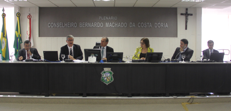 Comissão julga recursos contra padrão de respostas das provas discursivas do concurso de juiz