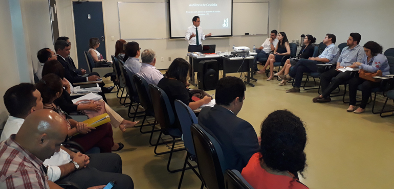 Encontro na Esmec debate avanços e desafios no aprimoramento da audiência de custódia