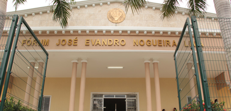 1ª Vara Criminal de Maracanaú realiza primeiro júri por videoconferência