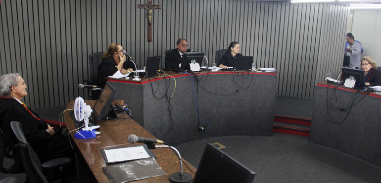 2ª Câmara de Direito Privado do TJCE mantém sentença que condenou banco por danos morais