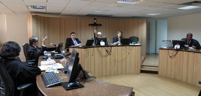 Mãe que perdeu filho após acidente de trânsito ganha direito de receber R$ 50 mil de indenização