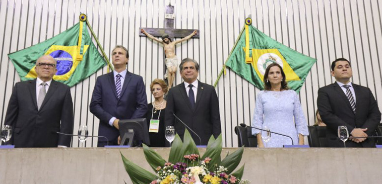 Desembargador Fernando Ximenes representa TJCE na posse do governador Camilo Santana
