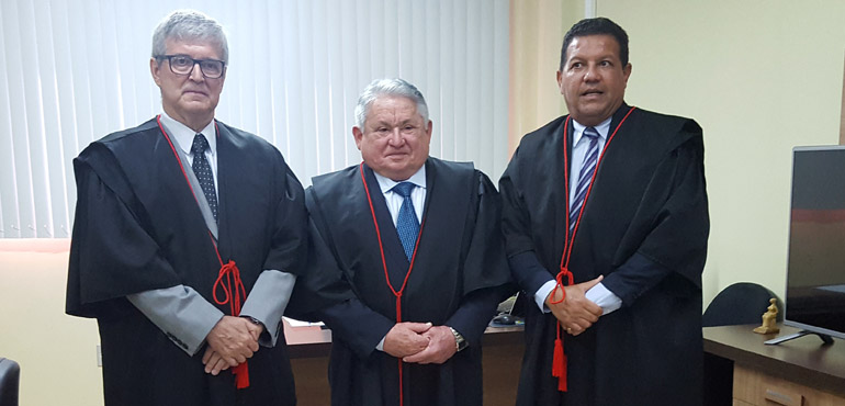 Desembargadores do TJCE tomam posse como gestores do Tribunal Regional Eleitoral