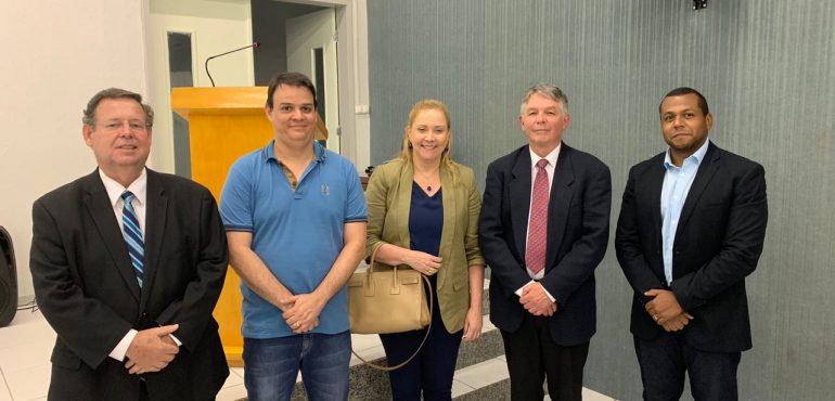 Juízes participam de seminário com o jurista Waluchow na Unichristus