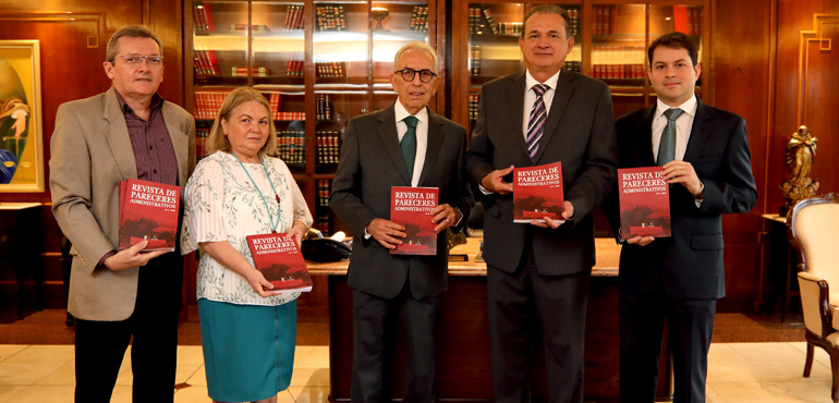 Conselho Editoral lança o 4º volume da Revista de Pareceres Administrativos