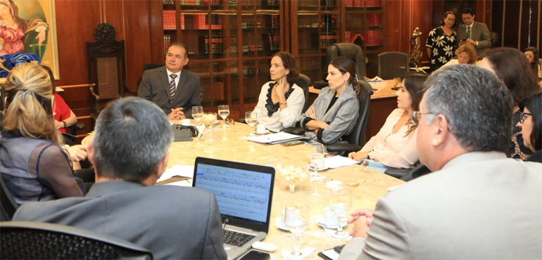 Parceria do TJCE, Governo estadual e Prefeitura de Fortaleza vai agilizar procedimentos de adoção