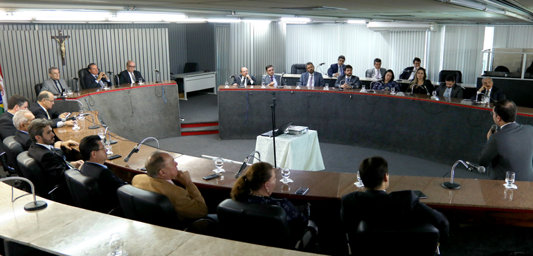 TJCE apresenta Programa de Celeridade para deputados e jornalistas do O Povo