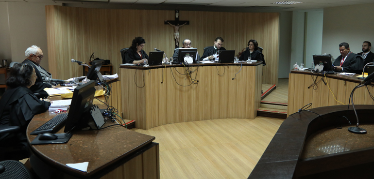 Casal que comprou apartamento vendido para outra pessoa deve receber R$ 80 mil de indenização