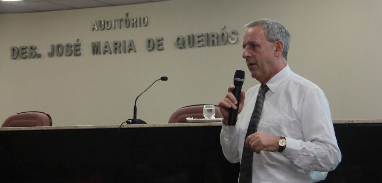 Metodologia do Depoimento Especial é abordada em seminário na Esmec