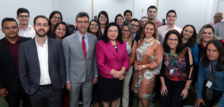 Pós-graduandos em Direito que atuarão no Núcleo de Apoio à Produtividade são recepcionados no TJCE