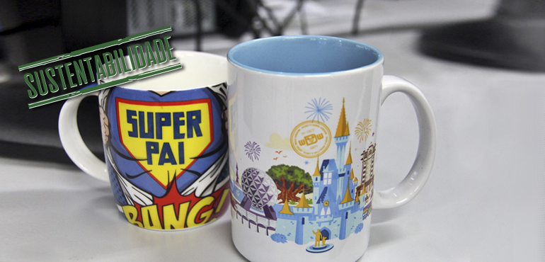 Servidores realizam campanha e zeram consumo de copo descartável e uso de papel em secretaria do FCB