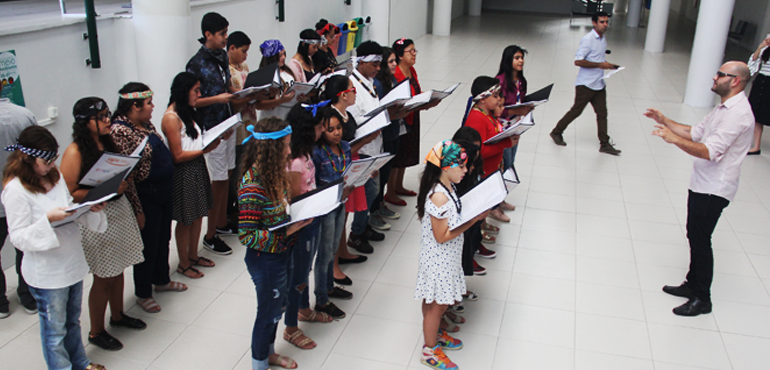 Sarau Beviláqua apresenta música e poesia para público no Fórum