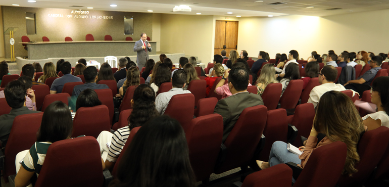 Aprovados na seleção para juízes leigos iniciam treinamento no Tribunal de Justiça