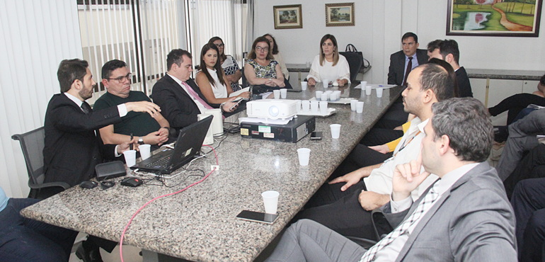 Diretoria do Fórum apresenta aos órgãos parceiros novas regras dos plantões judiciários na Capital
