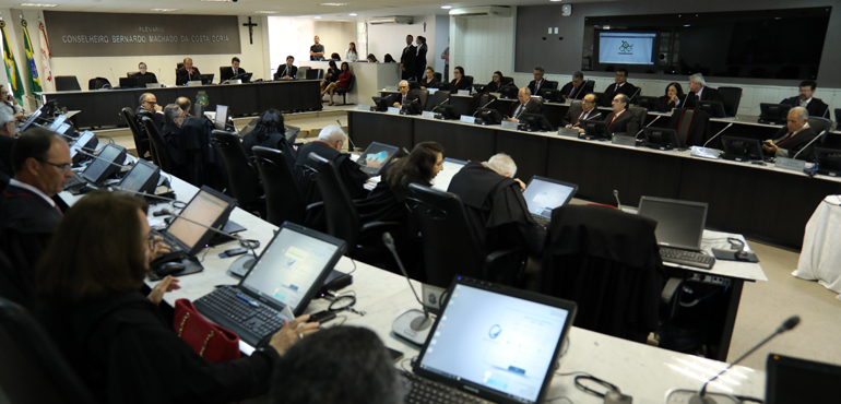 Pleno do Tribunal de Justiça aplica pena de aposentadoria compulsória a juíza