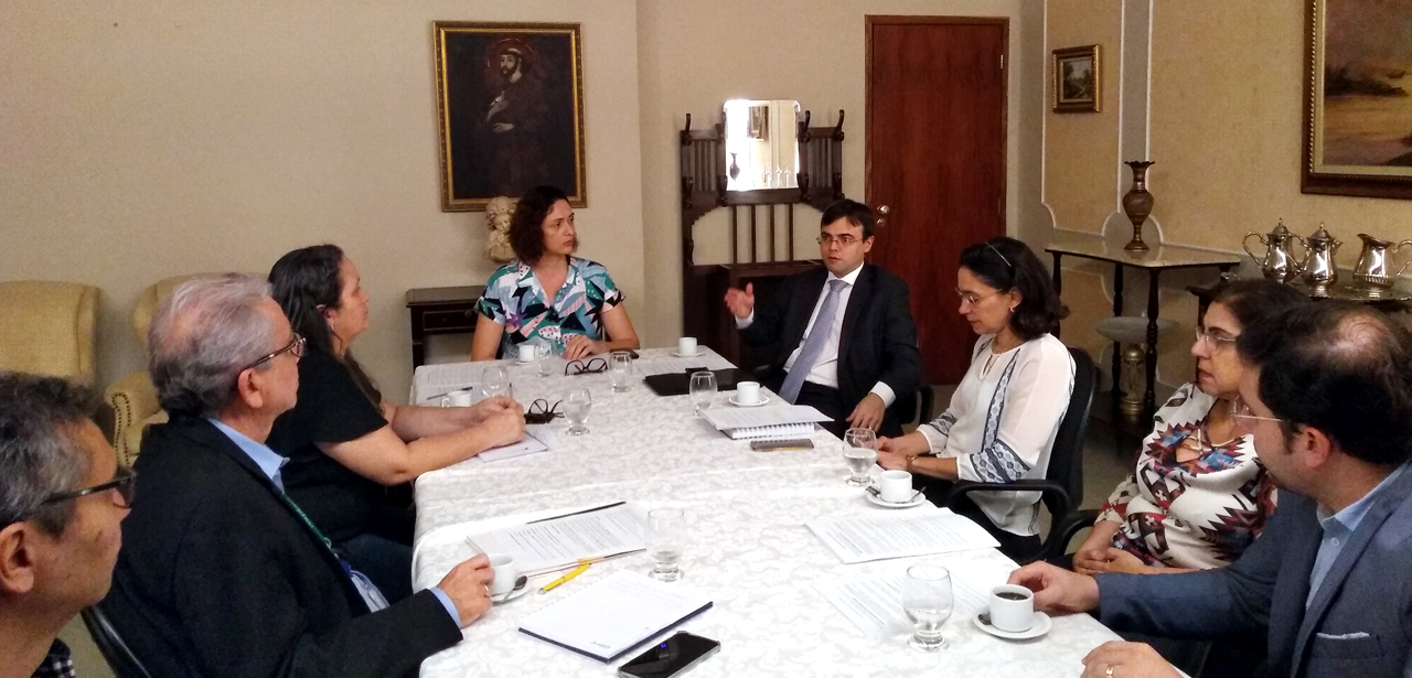 Gestores debatem criação do Banco de Entrevistadores Forenses para depoimento especial