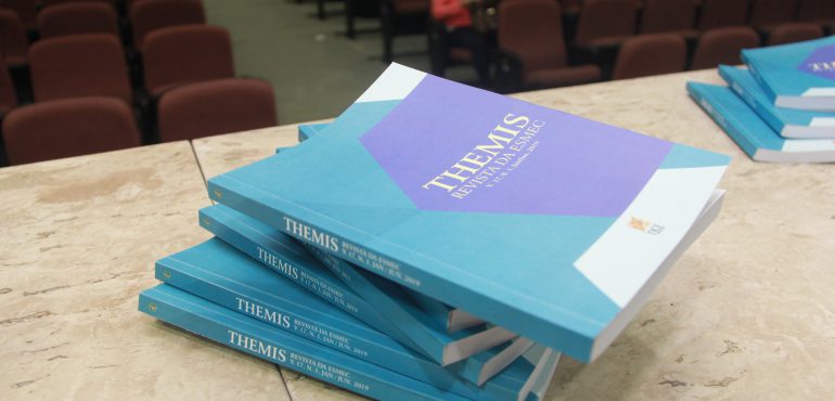 Revista Themis divulga artigos científicos aprovados para Volume 17.2 ( jul-dez 2019)